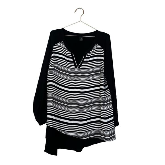 Lane Bryant Striped Asymmetrical Tunic Top - Size 14/16 - Picture 2 of 6